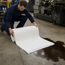 Heavyweight Oil Absorbent Roll for Water Cleanup (76cm x 46m)