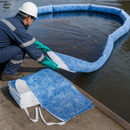 Heavy-Duty Polypropylene Oil Curtain, 48cm x 30.5m, 94L Absorption Capacity, with Retrieval Rope, for Oil Spill Cleanup