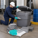 Polyethylene Mobile Emergency Spill Kit with 400L PE Container, Universal Absorbent Materials, for Hazardous Material Management (Pack of 250)