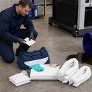 Polyethylene Emergency Spill Kit in Carrying Case for Oil, 49L Absorption Capacity, Ideal for Mobile Use (Pack of 250)
